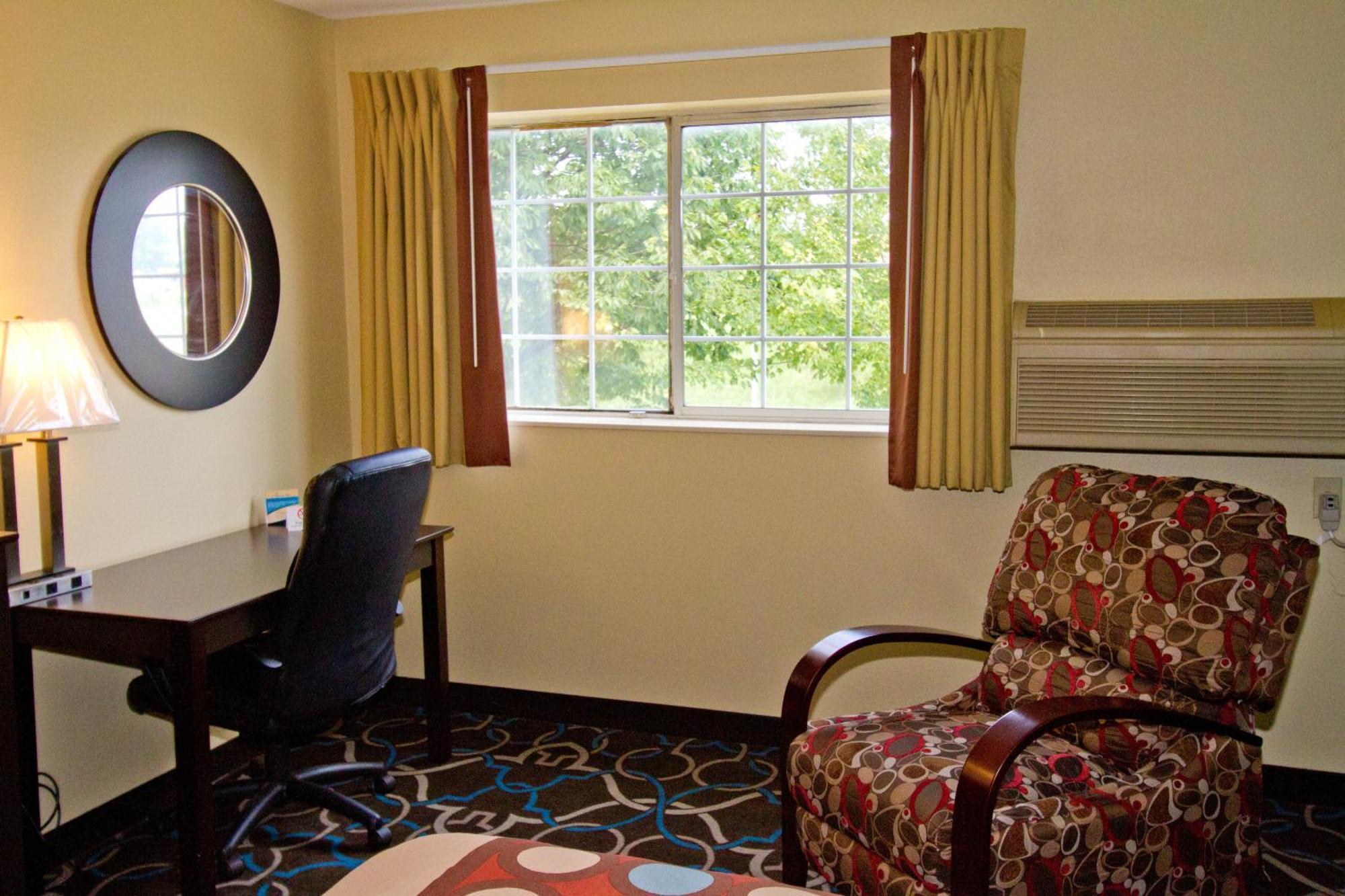 Super 8 By Wyndham Kansas Kansas City